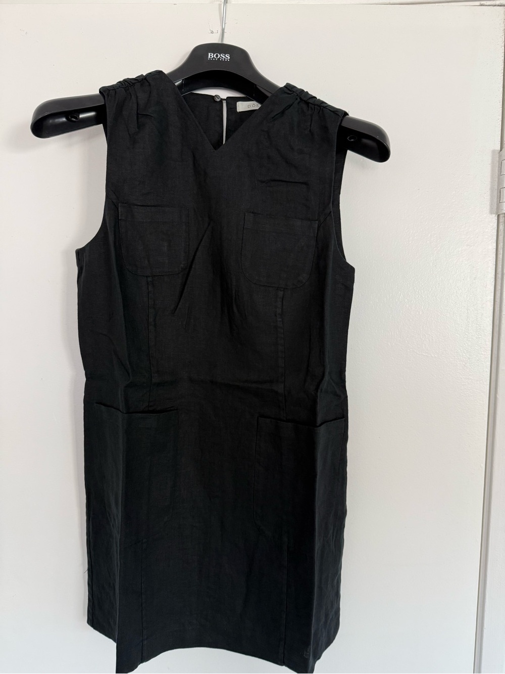 Doen Bennette Black Sleeveless Shift Dress with Front Pockets
